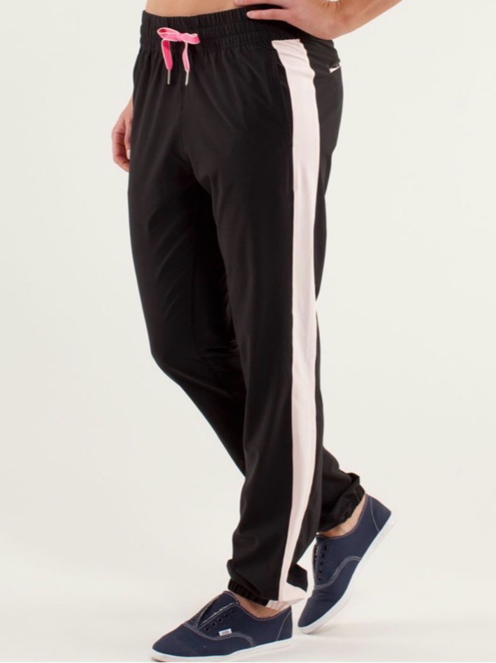 Lululemon Work It Out Track Pant Size 6 Jogger Black Light Parfait Pink READ